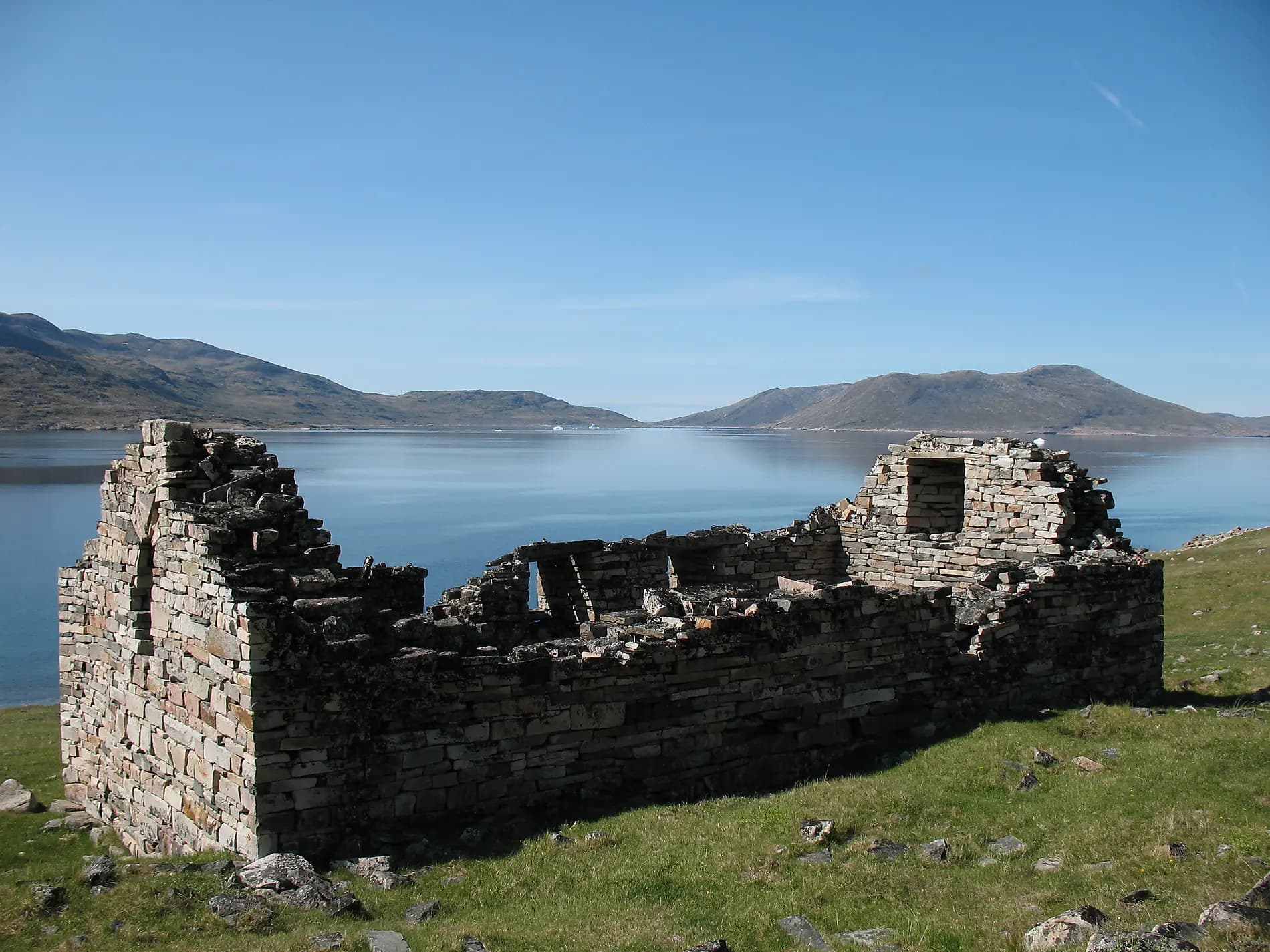 Expedition to the edge of the Ice Sheet 