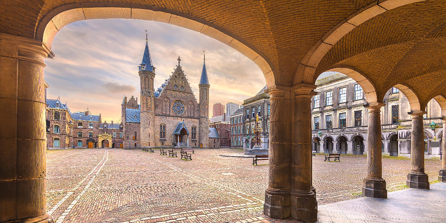 A World Affairs Voyage from Copenhagen to London A World Affairs Voyage from Copenhagen to London